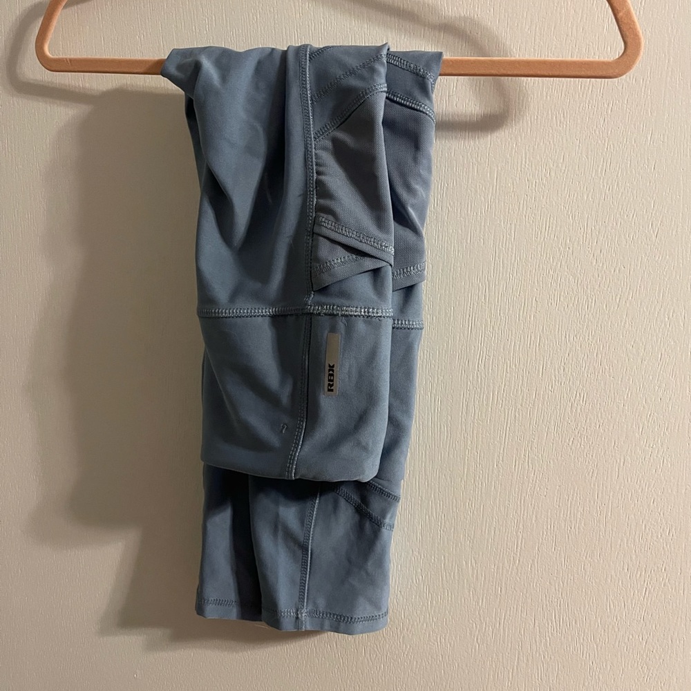 Light Blue Cropped Leggings